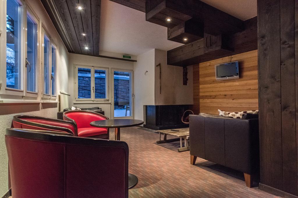 Hostel Walser Saas-Fee Buitenkant foto